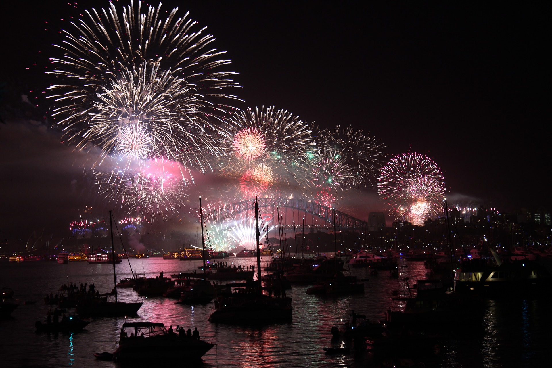Sydney city fireworks are a tremendous display heralding the start to the new year 2019!